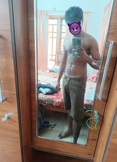 Adriano - Acompañantes masculino in Kochi Photo 1 of 1