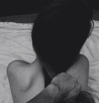Masseur for Female - masseur in New Delhi