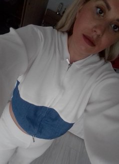 Advertising - escort in Dubai Photo 1 of 1