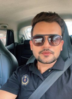 Advik - Male escort in Gurgaon Photo 6 of 6