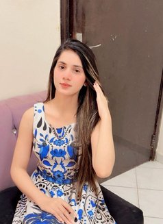 Advika - escort in Dubai Photo 2 of 4