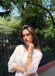 Advika - Transsexual adult performer in Gurgaon Photo 2 of 10