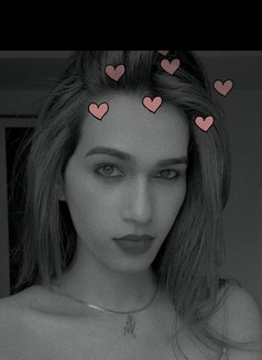 Advika - Transsexual adult performer in Gurgaon Photo 9 of 10