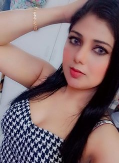 Aeeni Pakistani - escort in Dubai Photo 4 of 5