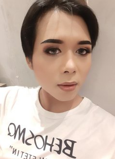 Aemmy Ladyboy - masseuse in Abu Dhabi Photo 3 of 10