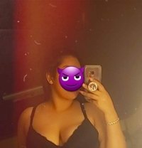 Aeni - escort in Al Ain