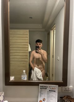 Aeri - Acompañantes masculino in Al Ain Photo 5 of 7