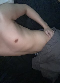 Aeri - Acompañantes masculino in Al Ain Photo 6 of 7