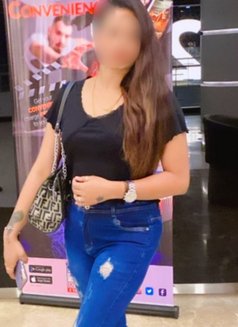 Aerocity - escort in New Delhi Photo 1 of 6