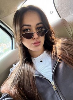 Aerocity - escort in New Delhi Photo 2 of 4