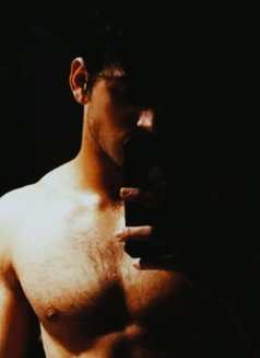 Aerocity Male Escort Service - Agencia de acompañantes masculinas in New Delhi Photo 1 of 1
