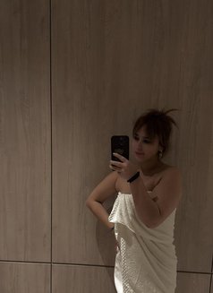 Aerocity New Delhi Escorts - escort in New Delhi Photo 3 of 5