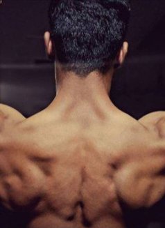 Aesthetic Guy - Acompañantes masculino in Pune Photo 2 of 3