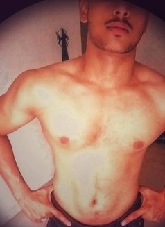 Aesthetic Guy - Acompañantes masculino in Pune Photo 3 of 3