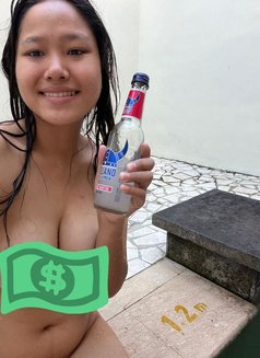 Aesun - puta in Bali Photo 1 of 5