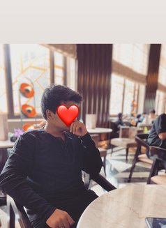 Affuu - Male escort in Mumbai Photo 1 of 3