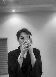 Afifa - Acompañantes masculino in Riyadh Photo 8 of 8