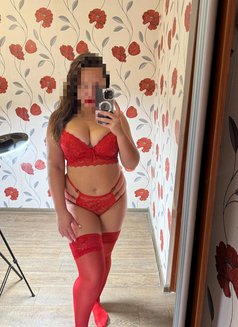 Afina - escort in Lyon Photo 2 of 3