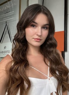 Afina - escort in Dubai Photo 1 of 6