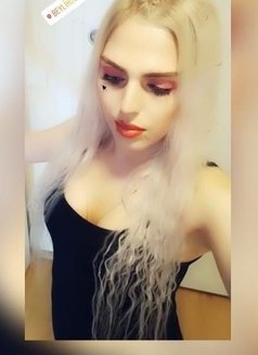 AFRA SELİN - Transsexual escort in İstanbul Photo 10 of 11