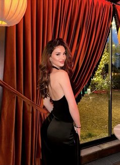 Afra - escort in İstanbul Photo 4 of 8