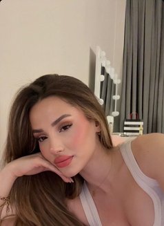 Afra - escort in İstanbul Photo 8 of 8