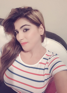 Afreen Khan - escort in Dubai Photo 2 of 3