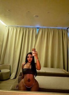 African Amira +91//879803//9148 - escort in Noida Photo 2 of 5