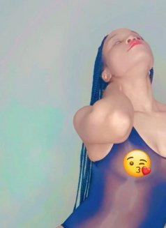 African Amirah +91//970154//1402 - puta in Gurgaon Photo 3 of 5