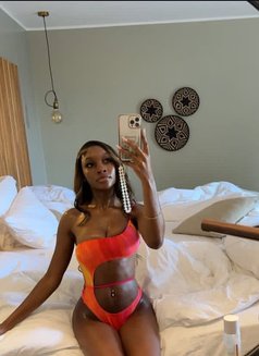 African Angel +91//923364//5616 - escort in Noida Photo 2 of 6