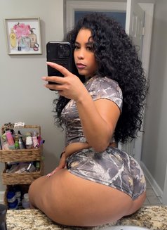 African Ashley +91//956181//9575 - escort in Pune Photo 2 of 17