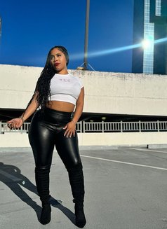 African Ashley +91//956181//9575 - escort in Pune Photo 5 of 17