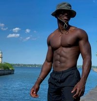 RealBigDick - Male escort in Dubai