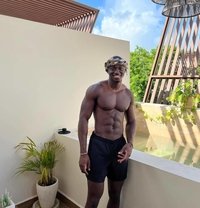 RealBigDick - Male escort in Dubai