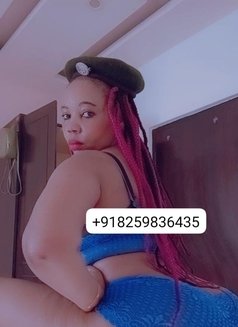 African Big Boobs Honey 82//598//36//435 - puta in Gurgaon Photo 3 of 4