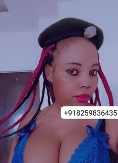 African Big Boobs Honey 82//598//36//435 - puta in Gurgaon Photo 4 of 4