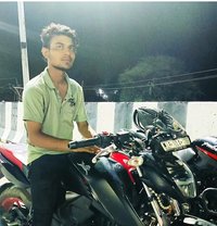 African boy - Intérprete masculino de adultos in New Delhi