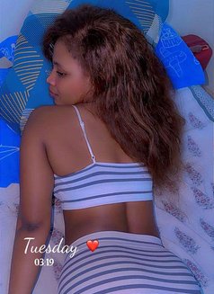African Briana +91//707532//5162 - puta in Hyderabad Photo 2 of 3