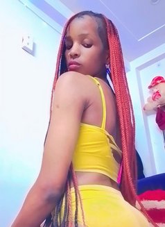 African Chloe Heyzo +91//922042//3152 - puta in Gurgaon Photo 2 of 15