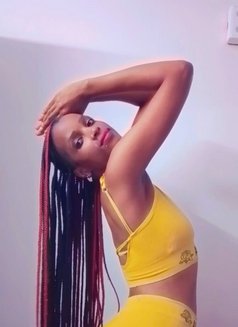 African Chloe Heyzo +91//922042//3152 - puta in Gurgaon Photo 5 of 15