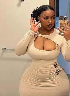 African Cindy +91//813209//4408 - escort in Mumbai Photo 5 of 5