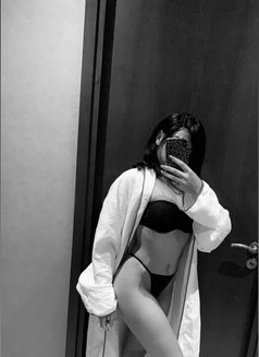 African Colsie +91//841482//6676 - puta in Gurgaon Photo 8 of 8