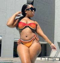 African Creamy P +91//992406//5877 - puta in Mumbai Photo 1 of 5