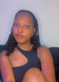 African Ella +91//923373//3585 - puta in Vadodara Photo 2 of 3