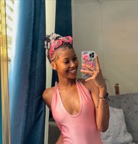 African Escort Girl ( 84148 // 59996 ) - puta in Noida Photo 1 of 6