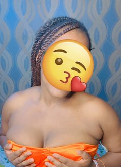African Escort Girl Ac Room 🌬️ R - escort in New Delhi Photo 1 of 5