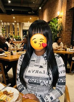African Escort Girl Ac Room 🥶 Real - puta in Gurgaon Photo 1 of 6