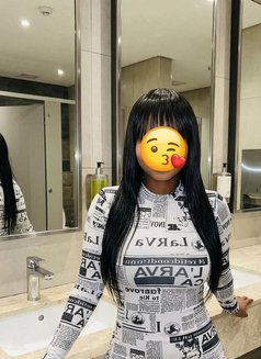 African Escort Girl Ac Room 🥶 Real - puta in Gurgaon Photo 2 of 6