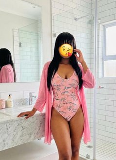 African Escort Girl Ac Room 🥶 Real - puta in Gurgaon Photo 4 of 6