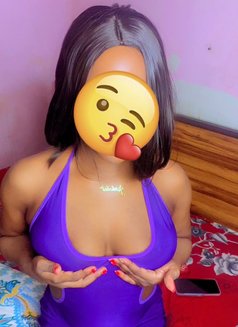 African Escort Girl & 🌬Ac Room 🥶🌬️ - puta in New Delhi Photo 1 of 5